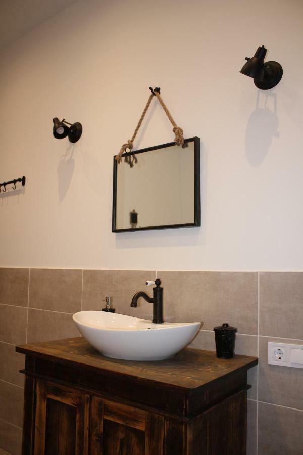 Simple & Elegant Apartment Liepaja Bagian luar foto